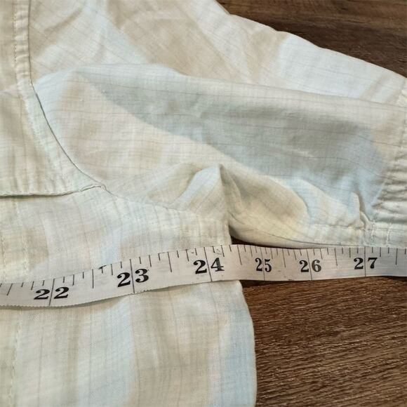 Patagonia Island Hopper Camp Shirt L Pale Green Vented Short Sleeve FLAWS - Picture 10 of 11